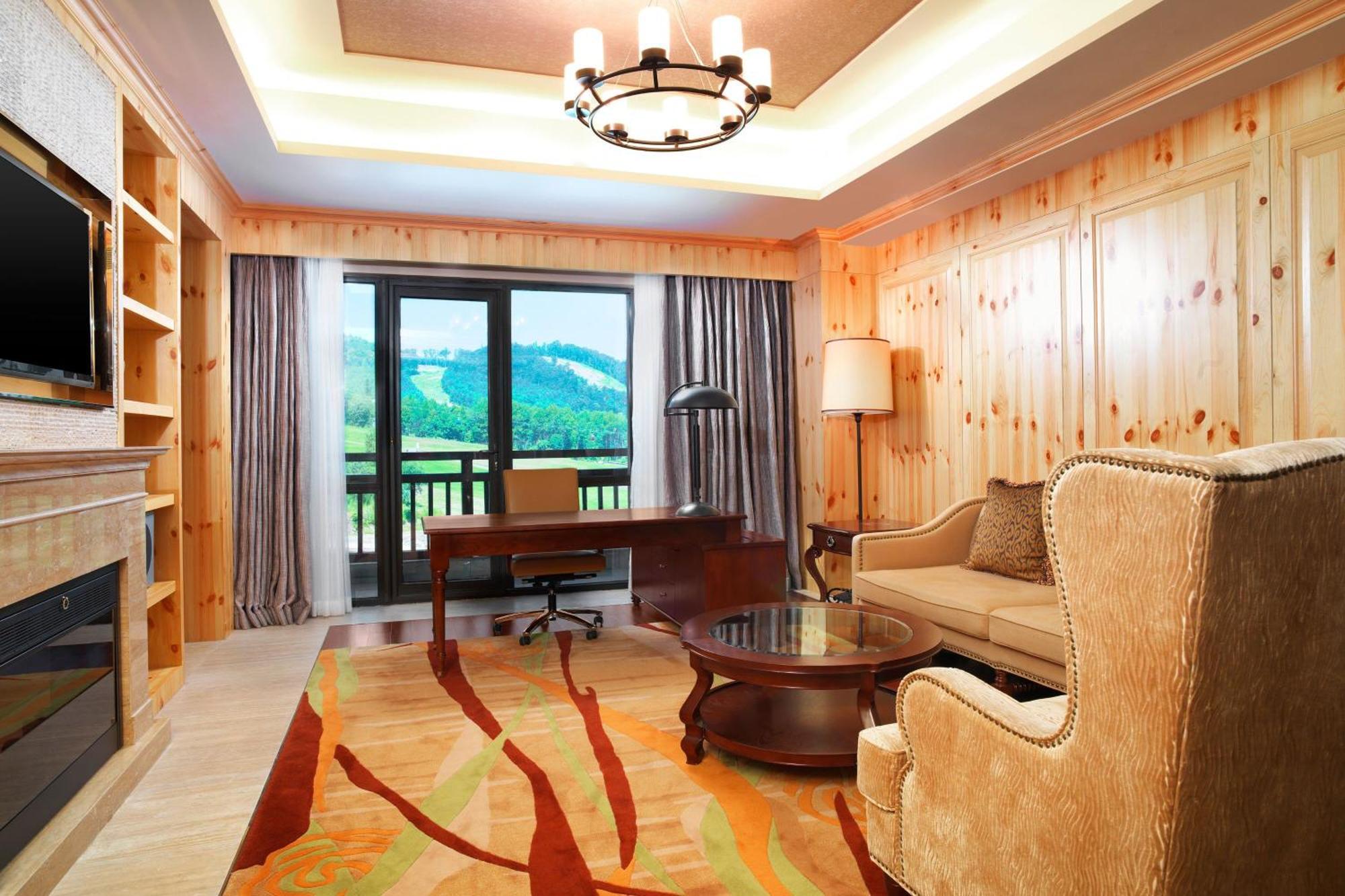 The Westin Changbaishan Resort Fusong Экстерьер фото